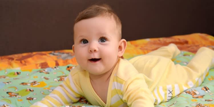 Babyentwicklung_Monat_4.jpg