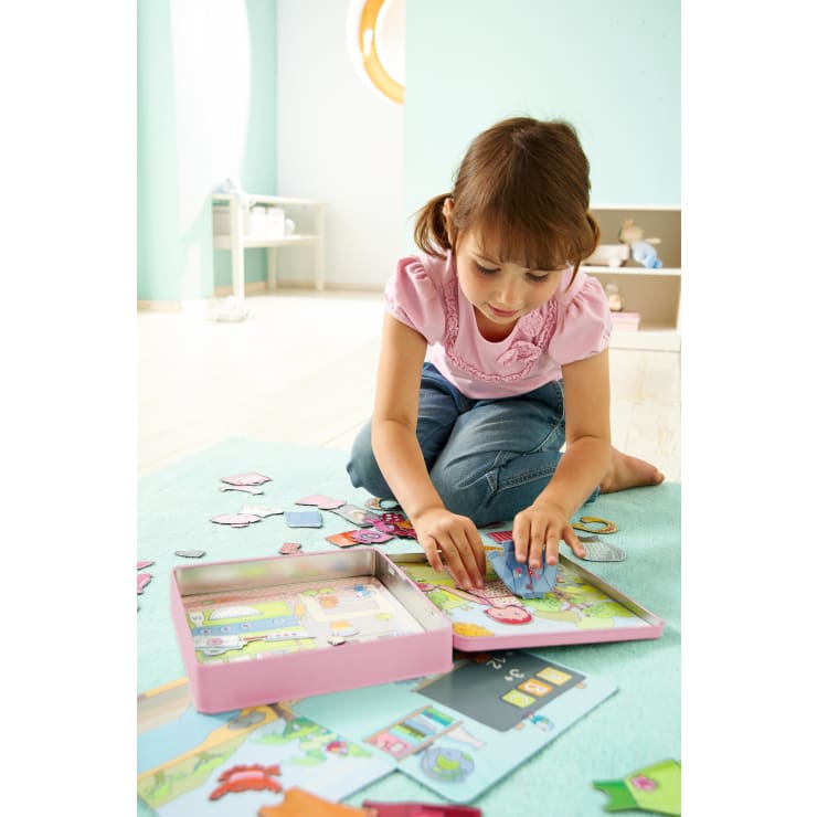 Magnetic Game Box Dress-Up Doll Lilli