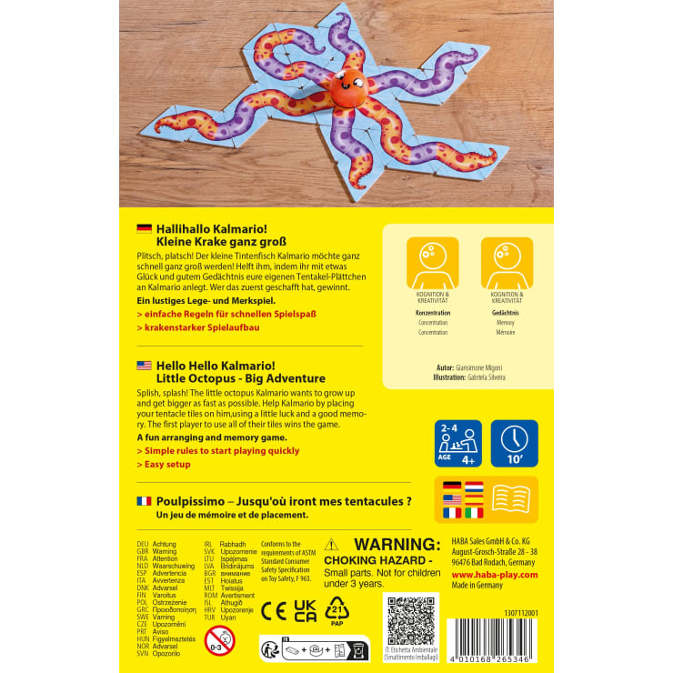 Ein bunter Spielzeugkrake mit lila Flecken und orangefarbenem Kopf steht auf einer Holzfläche. Das Bild zeigt mehrsprachige Beschreibungen und Symbole zu einem Spiel namens Kleiner Krake auf gelbem Hintergrund.
