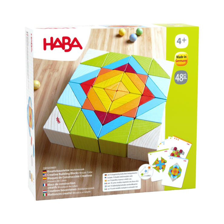 HABA-Kreativ-Bauklötze Kaleidoskop-Set in Verpackung, mit bunten Holzklötzen in einem geometrischen Muster, empfohlen ab 4 Jahren, 48 Teile, mit Beispielkarten und Made in Germany-Etikett auf der Schachtel.
