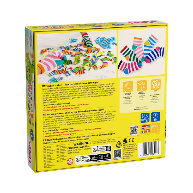 Rückseite einer HABA-Spielschachtel mit einem bunten Socken-Zuordnungsspiel. Die Schachtel enthält eine mehrsprachige Anleitung, Symbole, die die Eignung ab 4 Jahren, die Anzahl der Spieler und die Spieldauer angeben, sowie verschiedene Sicherheits- und Barcode-Etiketten.