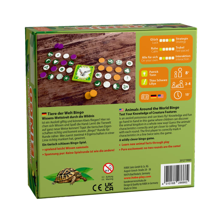 Die Rückseite einer Brettspielschachtel für Animals Around the World Bingo zeigt Spielkomponenten, eine Beschreibung in Deutsch und Englisch, Symbole für Spieldetails und ein kleines Bild einer Schildkröte in der unteren linken Ecke.