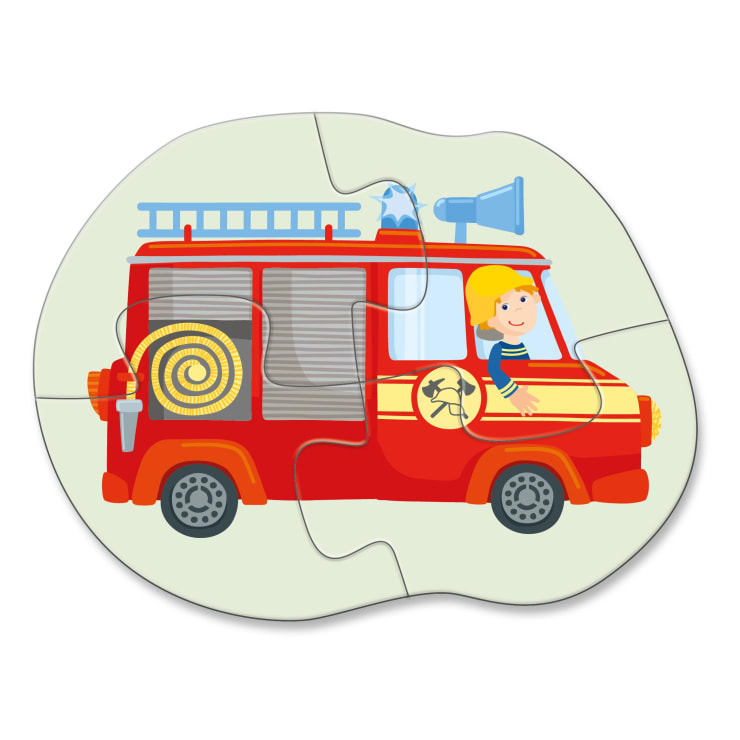 Das vierteilige Puzzle zeigt ein Cartoon-Feuerwehrfahrzeug mit einem gelben Schlauch, einer Leiter, einem Megaphon und einem lächelnden Feuerwehrmann mit gelbem Helm, der im Führerhaus sitzt.
