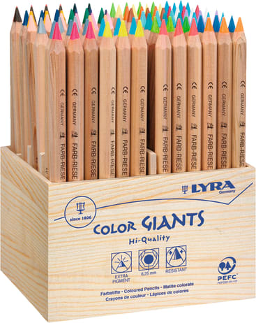 Eine Holzschachtel enthält 24 LYRA Color Giants Buntstifte mit Naturholzschaft, die aufrecht angeordnet sind und eine Reihe von leuchtenden Farben und gespitzten Spitzen zeigen. Die Schachtel ist mit Marken- und Produktinformationen beschriftet.