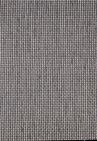 Nahaufnahme eines dicht gewebten Stoffes mit einem gitterartigen Muster in Grau- und Weißtönen. Die Textur ist gleichmäßig und die Fäden sind gleichmäßig verteilt, so dass ein regelmäßiges, schachbrettartiges Aussehen entsteht.