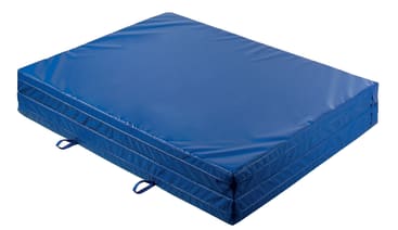 Eine rechteckige blaue Gymnastikmatte mit glattem, vinylartigem Überzug und genähten Kanten, mit zwei Tragegriffen an jeder sichtbaren Seite, auf weißem Hintergrund.