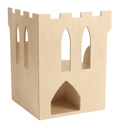 Ein Spielgerät aus hellem Holz, das einem Schlossturm nachempfunden ist, mit Bogenfenstern und einer großen bogenförmigen Öffnung an der Basis.