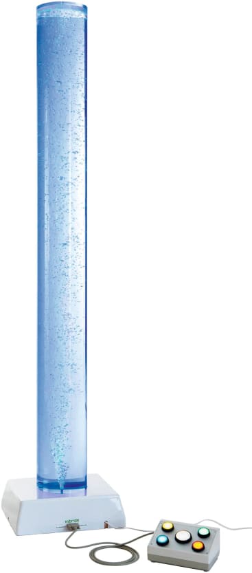 Hohe zylindrische Seifenblasenlampe mit klarem blauen Wasser und sichtbaren Seifenblasen auf einem weißen Sockel. Neben dem Sockel befindet sich ein verkabeltes Bedienfeld mit vier farbigen Tasten.