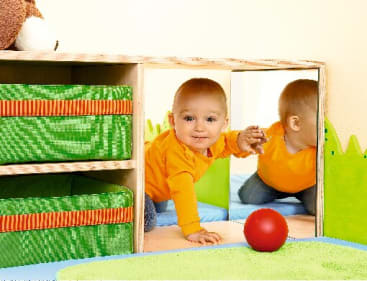 Krippen-Durchkriechschrank
