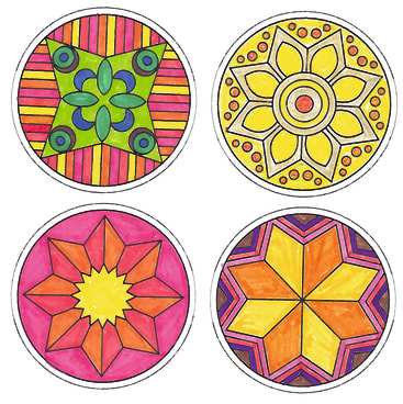 Vier kreisförmige Mandala-Motive mit unterschiedlichen geometrischen Mustern und leuchtenden Farben, darunter grün, gelb, rosa, orange und lila. Jedes Mandala ist schwarz umrandet und durch weißen Raum getrennt.