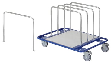 Ein blauer Metallwagen mit vier Rädern und mehreren vertikalen Chromstangen, wobei eine Stange abgenommen wurde und separat neben dem Wagen steht.