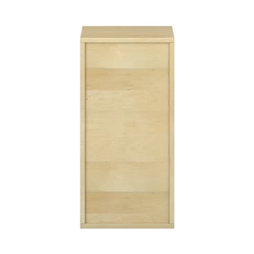 Ein rechteckiger Schrank aus hellem Holz mit schlichter Frontplatte und ohne sichtbare Griffe oder Verzierungen, fotografiert vor einem weißen Hintergrund.