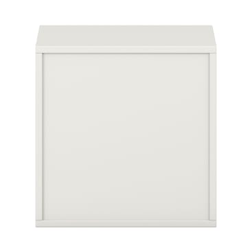 Ein schlichter, weißer, rechteckiger Aufbewahrungswürfel mit einer glatten Frontplatte, fotografiert vor einem weißen Hintergrund. Der Würfel scheint aus Holz oder einem ähnlichen Material hergestellt zu sein.