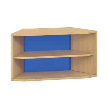 Ein Eckregal aus Holz mit einer blauen Rückwand und zwei Einlegeböden, das in einer Ecke Platz findet. Das Regal hat eine natürliche Holzoberfläche und eine offene Front.
