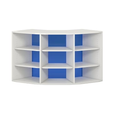 Ein weißes Eckregal mit mehreren offenen Regalen und blauen Rückwänden, von vorne gesehen. Das Regal hat ein symmetrisches Design mit drei vertikalen Abschnitten und verstellbaren Regalböden.