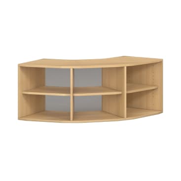 Ein Eckregal aus hellem Holz mit sechs offenen Fächern, zwei Einlegeböden auf jeder Seite und einer flachen Ablagefläche, das in eine Zimmerecke passt.