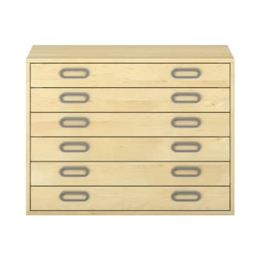 Ein Sechs-Schubladen-Schrank aus hellem Holz mit waagerechten Schubladen und ovalen Metallgriffen, dargestellt vor einem schlichten weißen Hintergrund.