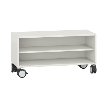 Ein weißer, rechteckiger Rollcontainer mit zwei offenen Regalen und vier großen Rädern, der für Mobilität und Ordnung sorgt.