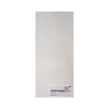 Ein rechteckiges Blatt aus weißem Papier mit einem Etikett am unteren Rand, auf dem Laternenzuschnitte und ein kleinerer Text sowie ein Strichcode stehen. Der Hintergrund ist ebenfalls weiß.