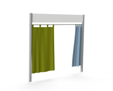 Ein weißer Metallrahmen mit einer horizontalen Stange trägt zwei hängende Vorhänge, einen grünen und einen hellblauen, vor einem schlichten weißen Hintergrund. Die Vorhänge sind unterschiedlich lang und mit Schlaufen befestigt.