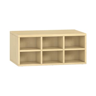 Eine rechteckige Aufbewahrungsbank aus hellem Holz mit sechs offenen Fächern, die in zwei Reihen zu je drei Fächern angeordnet sind. Die Bank hat einfache, gerade Kanten und keine sichtbaren Beschläge.