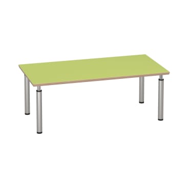 Ein rechteckiger Tisch mit einer hellgrünen Tischplatte, hellen Kanten und vier zylindrischen, silbernen Beinen, dargestellt vor einem schlichten weißen Hintergrund.