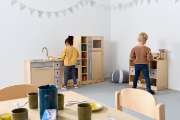 Kinder-Küchenzeile Lara, aus Holz, niedrig, mit Geräten, ab 2 Jahren