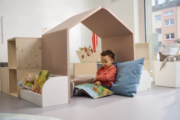 Spielhaus mit Trennwandfunktion, schalldämmend, 59,5 x 119 x 55 cm