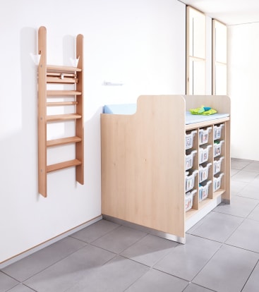 Wickelanlage für 12 Kunststoffboxen
