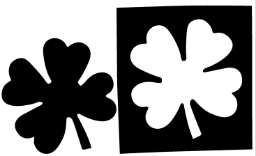 Schwarze Silhouette und weißer Ausschnitt eines vierblättrigen Klees; die linke Seite zeigt das schwarze Kleeblatt auf weißem Grund, und die rechte Seite zeigt eine weiße Kleeblattform innerhalb eines schwarzen Rechtecks.