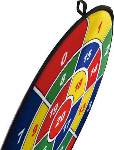 Eine Nahaufnahme einer bunten Dartscheibe mit roten, blauen, gelben, grünen und weißen Feldern, die jeweils mit verschiedenen Zahlen markiert sind. Am oberen Rand der Dartscheibe ist eine schwarze Schleife befestigt.