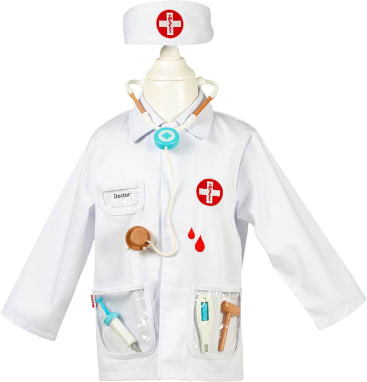 Ein weißes Kinderarztkostüm-Set, bestehend aus einem Laborkittel mit rotem Kreuz, einem Stethoskop, einer Spritze, einem Reflexhammer, einem Thermometer in durchsichtigen Taschen und einer passenden Kopfbedeckung, die auf einer Schaufensterpuppe präsentiert wird.