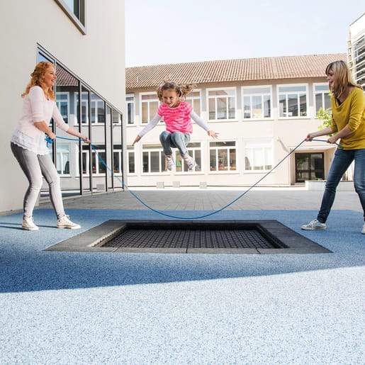 WEHRFRITZ Kinder-Bodentrampolin, vandalismussicher | ab 3+ Jahre | Trampoline und Zubehör (fest installiert) | Für Krippe & Kindergarten, Schule & 