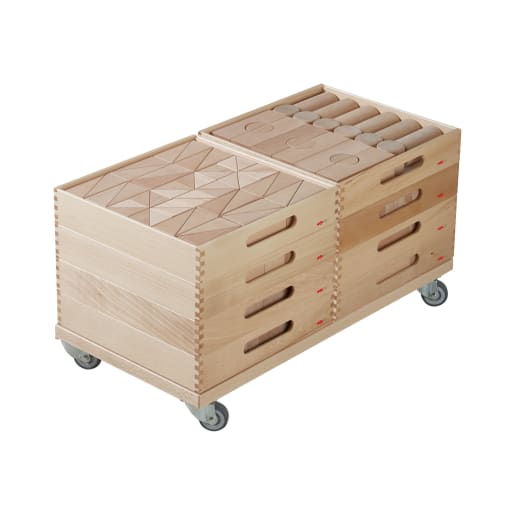 WEHRFRITZ Fröbel Bausatzwagen, 222 Teile + Einräumvorlagen | ab 3+ Jahre | Holz- und Naturbausteine | Für Krippe & Kindergarten
