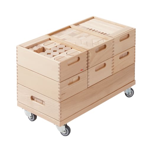 WEHRFRITZ Bausatzwagen Grundformen, 437 Teile | ab 2+ Jahre | Holz- und Naturbausteine | Für Krippe & Kindergarten, Schule & Hort